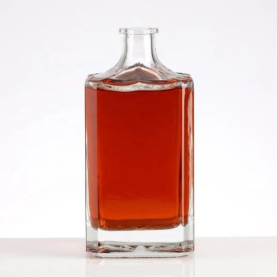 wholesale Price Customized 500 ML Square Glass Bottles for Vodka