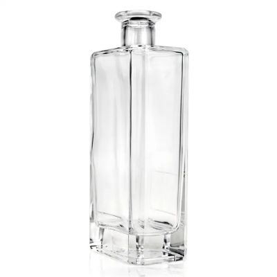 Glass Liquor Bottle 700ml 750ml Gin Whiskey Vodka Liquor Spirit Liquor Bottle with cork