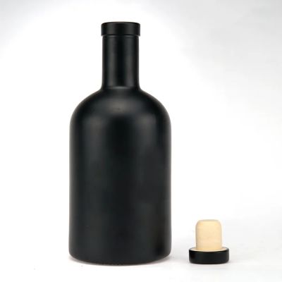 Black liquor glass whiskey bourbon gin liquor bottle wholesale 700ml 750ml empty glass vodka bottles 500ml glass liquor bottle