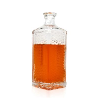 Whisky Bottle 700 ml Square Engraving Embossed Glass Whiskey Vodka Gin Rum Bottle for Liquor spirits