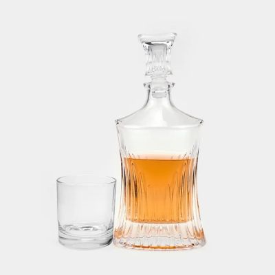Hot Sales 700ml Empty Glass Wine Bottle Vodka Gin Rum Alcohol Whiskey Bottle Glass Liquor Bottle With cork
