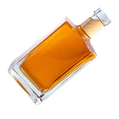 High Quality 750 ml Classic Clear Glass Vodka Whisky Liquor Bottles with Lid