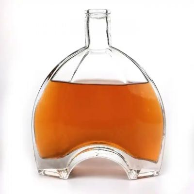Customized 750ml transparent oslo spirit whiskey tequila brandy vodka gin glass bottle with cork