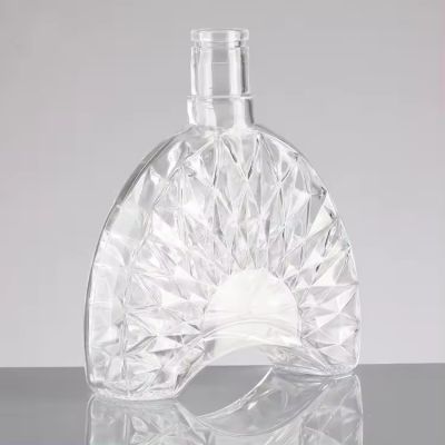 750ml Glass Brandy Bottle With Cork Stoppers and different models and weight