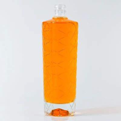 China factory Made New Design Glass Bottle Embossed Clear Gin Bottle With Screw Cap