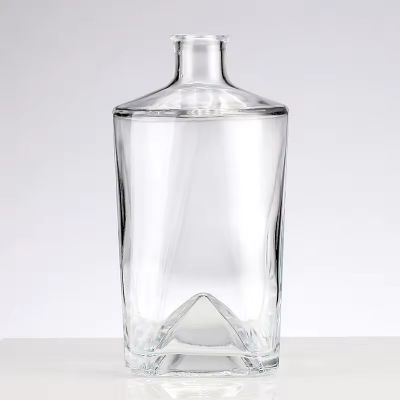 Luxury Flint Gin Bottle Glass 100ml 200ml 375ml 500ml 750ml Vodka Whisky bottles with Natural Wooden Cork