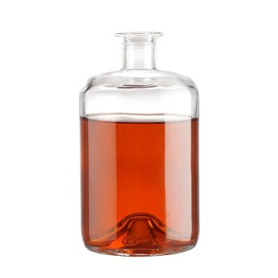 High quality 750ml High flint Customize Glass Liquor Gin Whisky Glass Vodka Spirit Glass Bottle
