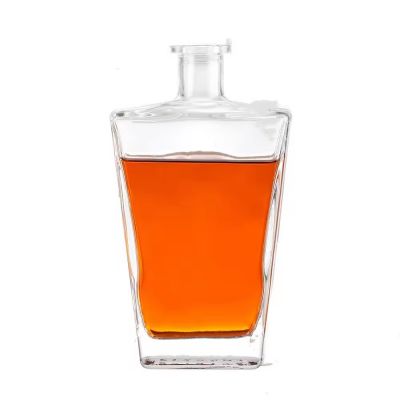 Factory Price Modern 500ml Flat Clear Empty Liquor Wine Brandy Vodka Whiskey Gin Liquor Glass Bottle Supplier