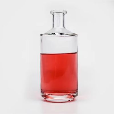 Wholesale Glass Liquor Bottle Whisky Spirit Glass Bottle 700ml for Liquor Whiskey Rum