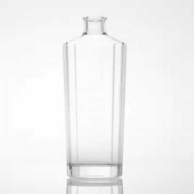 Premium 750ml Clear Glass Bottle Rum Vodka Tequila Whisky Liquor Glass Bottle With Cork