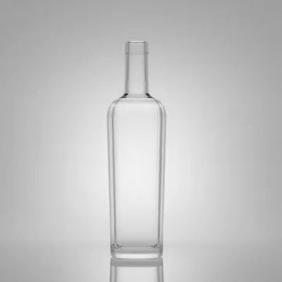 Wholesale Square Shape 700ml Glass Bottle Long Neck Heavy Base Glass Liquor Bottle With Acrylic Cork
