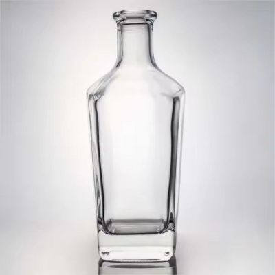 Wholesale Clear 700ml Vodka Whisky Rum Brandy Spirit Glass Bottle