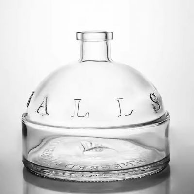 High end transparent Customizable 700ml 750ml Super Flint Rum vodka Whiskey Liquor Glass bottles with cork
