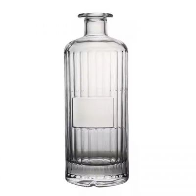 Hot sale 700ml 850g customized glass bottles with stopper cork for gin rum vokda whisky tequila liquor spirits