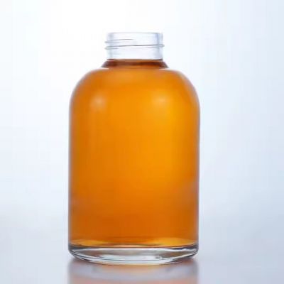 Small Capacity 350ml 500ml Round Clear Empty Glass Vodka Bottle Wholesale Liquor Wine Whiskey Bottle