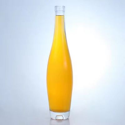 Classic round shaped glass bottle 500ml slender neck glass bottle thick bottom rum gin brandy botella de vidrio with cork
