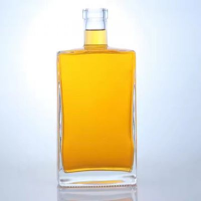 Luxury New Custom Glass Bottle 700ml 750ml 1000ml Square Liquor Glass Bottle For Distillery With Cork