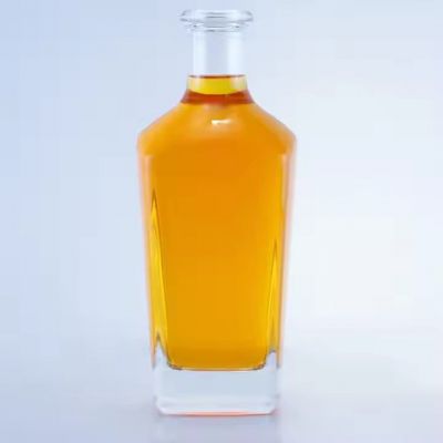 Customized 750ml glass bottles square shaped whisky brandy glass bottle thick bottom bottle with cork top