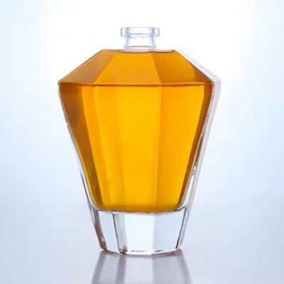 Customized diamond-shape glass bottle 700ml thick bottom liquor whisky brandy tequila glass bottle with cork cap