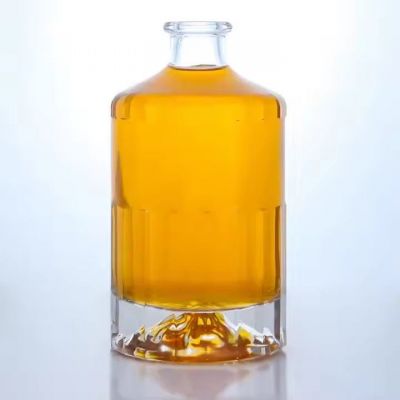 Custom Bottle Bottom Mountains 700ml High Quality Unique Design Vodka Whiskey Rum Tequila Gin Glass Bottle with lid