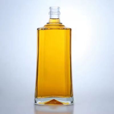 Wholesale In stock 500ml 750ml 1000ml Whisky Vodka Tequila Glass Bottle Clear With Lid