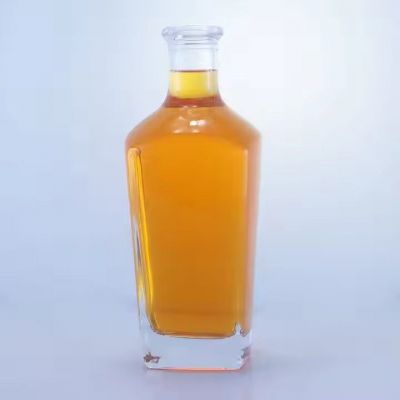 Best Selling Square Clear 700ml Glass Bottle Vodka Spirits Whiskey Gin Glass Rum Bottle With Corks