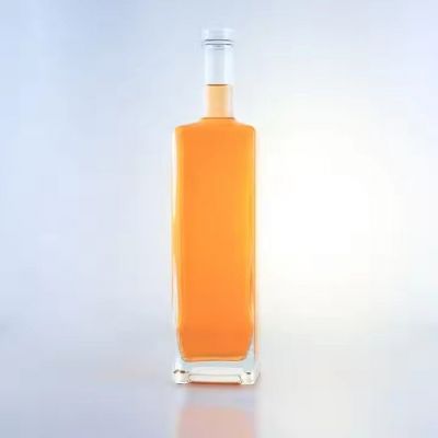 Best Selling Long Neck Clear 500ml 700ml Glass Bottle Vodka Spirits Whiskey Gin Glass Rum Bottle With Corks