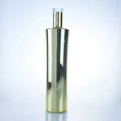 A medida de alta calidad 700ml galvanoplastia whisky botellas de vidrio de lujo personalizar botellas de licor glod