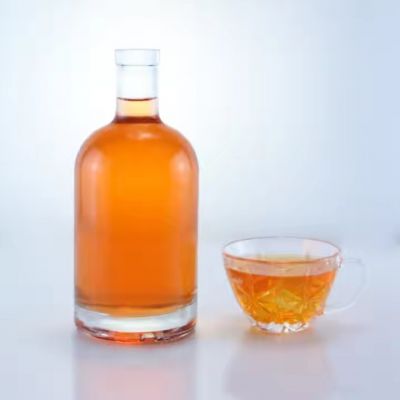 Common Round Whiskey Glass Bottles 750ml Liquor Beverage Glass Bottle Manufacturers Extra Flint Glass Bottle With Cork