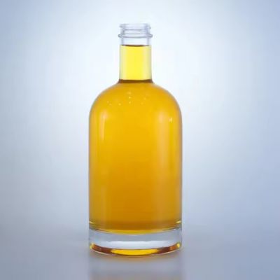 Wholesale 500ml 700ml 750ml empty vodka liquor gin glass bottles with screw cap