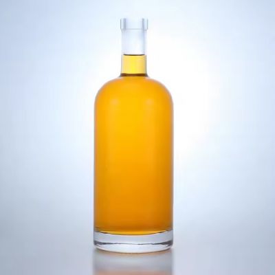 750 ml classical shape clear glass bottle with cork cap for vodka tequila rum gin whiskey