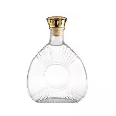 chinese manufacture super flint high transparent fancy whisky xo glass bottle with wooden cap
