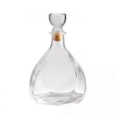 Selling 500ml 700ml XO Liquor Bottle Vodka Whisky Glass Bottle With Lid
