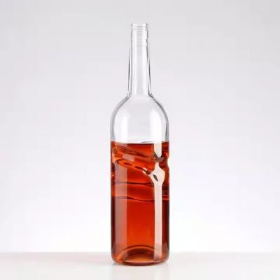 Hot Selling Custom Luxury Long Neck 700ml Beverage Fruit Wine Whiskey Rum Vodka Transparent Glass Bottle with Stopper