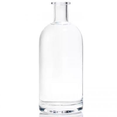 Classic 750ml transparent Spirit Liquor Bottle 750ml Gin Whiskey Wine Vodka Glass Bottle with cork