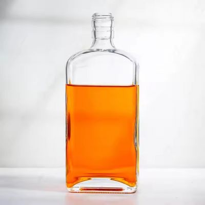 Wholesale 750 ml transparent Spirit Liquor Bottle 750ml Gin Whiskey Wine Vodka Glass Bottle for Brandy Rum