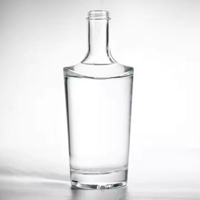 Factory Wholesale 500ml 700ml 750ml 800ml 1000ml Glass Spirit Bottle With Cork Stopper