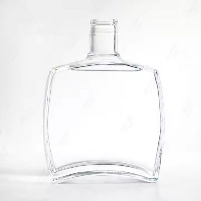 Customized Luxury Square Refillable Vodka Liquor Gin Rum Tequila Whiskey 750ml Whisky Brandy With Cork