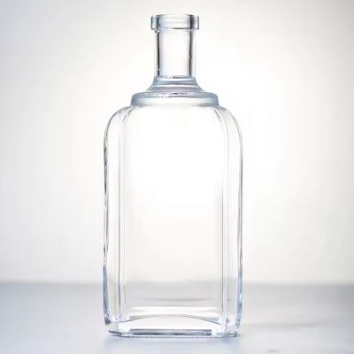 Wholesale Customized DecorationShaped Glass Liquor bottles brandy Vodka Liquor Gin Rum Tequila Whiskey 500ml Manufacture