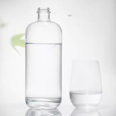 transparent luxury glass bottle round wine bottle with screw lid Factory wholesale