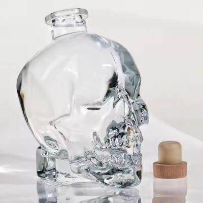 Customization Shaped Skull Super Flint 750ml Glass Bottle For Alcoholic Beverages