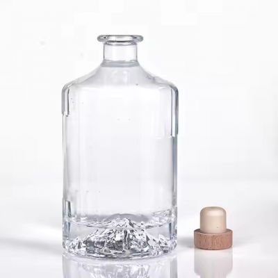 Customizable Bouteille Premium 700ml/750ml Spirit liquor Glass Bottles With Cork Lid