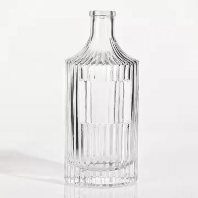 chinese manufacture super flint high transparent fancy whisky xo glass bottle with wooden cap
