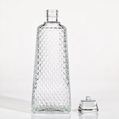 Factory Price 500ml700ml750ml1000ml Ultra Flint custom glass bottle Gin Brandy whiskey bottle with cork