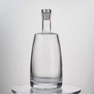 Deluxe customized storage 500ml 700ml 750ml vodka whiskey glass bottles for rum tequila gin
