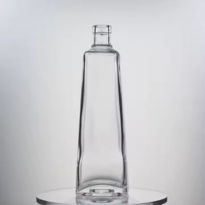 Customized clear beverage 700ml 750ml vodka glass bottles for liquor gin whiskey spirits