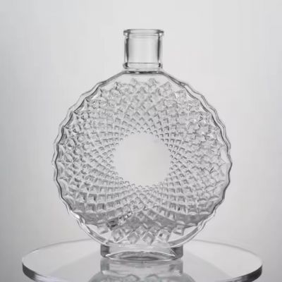Wholesale factory direct price 500ml 700ml 750ml glass bottles for liquor whisky gin vodka