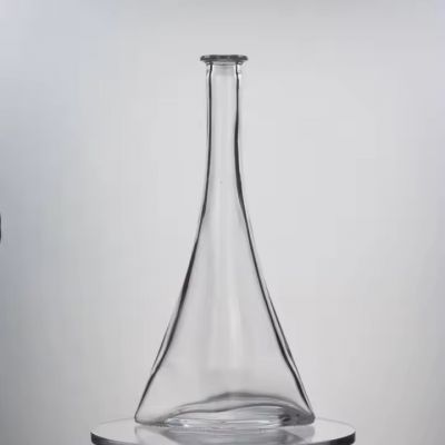Personalized unique decanter 500ml 700ml 750ml glass bottles for vodka whiskey with cork