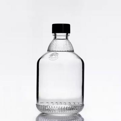 Factory Custom Clear 340ml Chunky Brandy Vodka Glass Bottle with Screw Cap