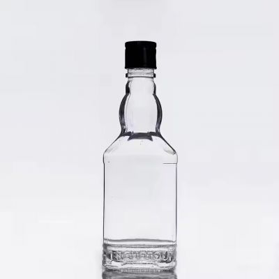 Factory Custom Clear 160ml square Bottom Brandy Vodka Glass Bottle with Screw Cap